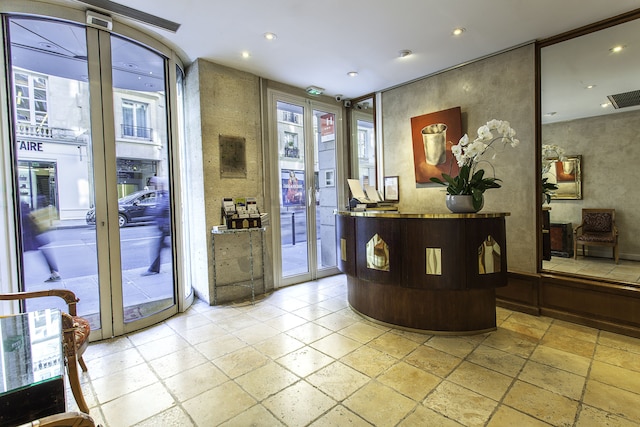 オテル アトランティス サン ジェルマン デ プレ