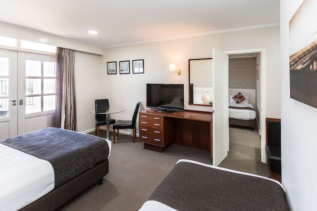 カントリー コンフォート アミティ モーテル