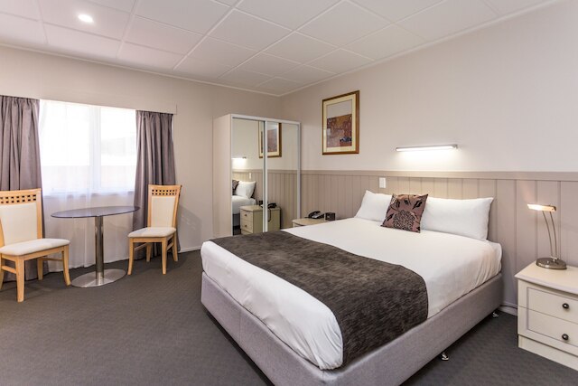 カントリー コンフォート アミティ モーテル