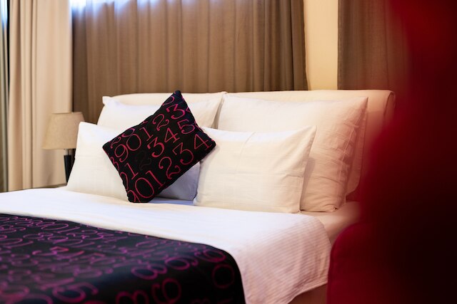 ホテル アレクサンダー ラックス