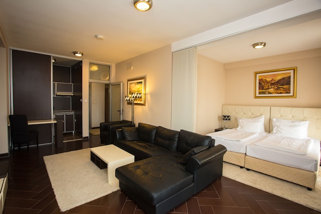 ホテル アレクサンダー ラックス