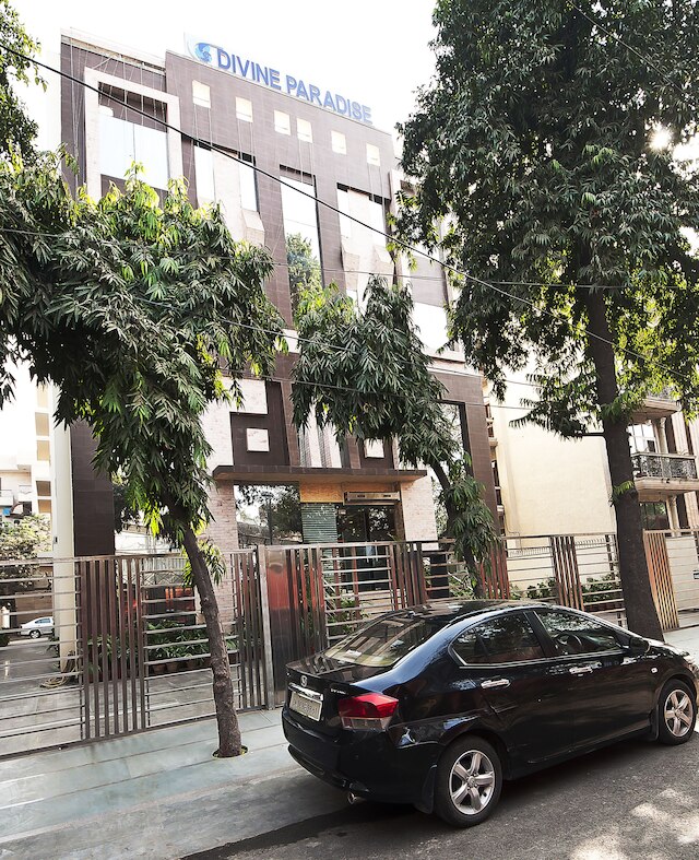 ホテル ディヴァイン パラダイス