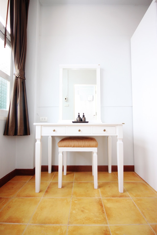 フン ナコーン バルコニー ルーム アンド カフェ