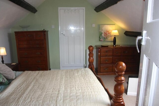 ザ ホースシュー ゲストハウス