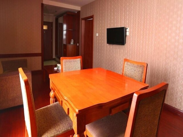 グリーンツリー イン南通ディベロップメント ゾーン セントラル アベニュー ホテル (格林豪泰南通开发区中央路商务酒店)