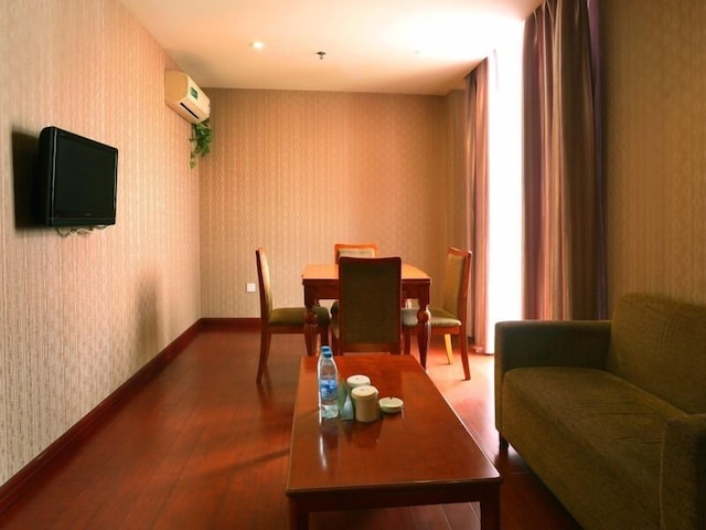 グリーンツリー イン南通ディベロップメント ゾーン セントラル アベニュー ホテル (格林豪泰南通开发区中央路商务酒店)