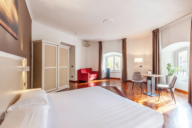 イン ローマ ルームズ & スイーツ