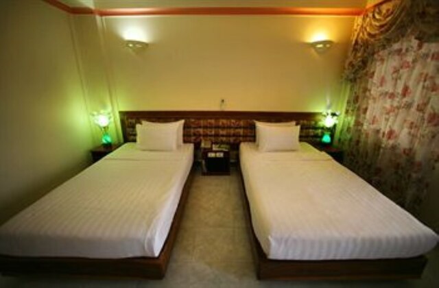 ラッキー スター ホテル