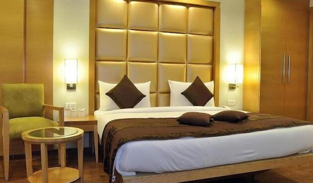 アルモンツ ホテル