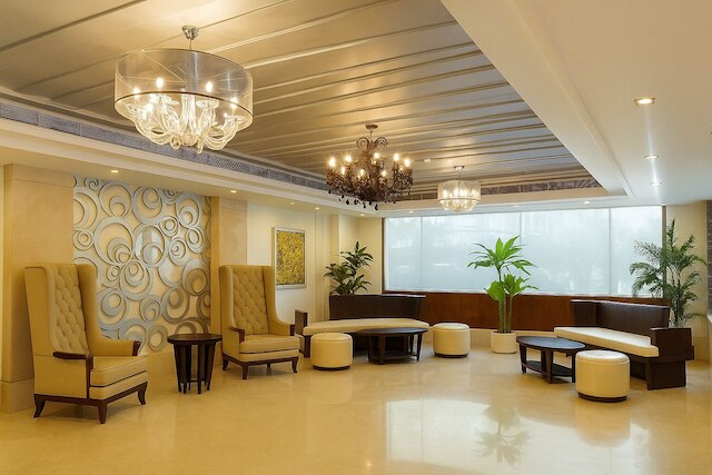 アルモンツ ホテル