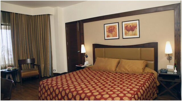 ザ リトリート ホテル & コンベンション センター