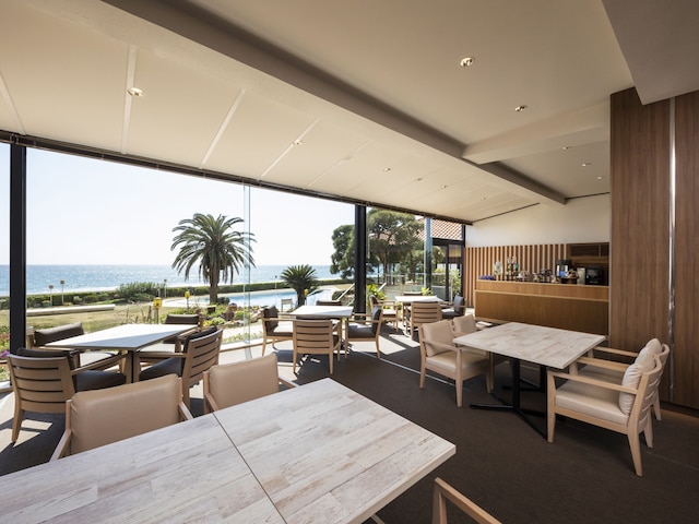 鴨川グランドホテル