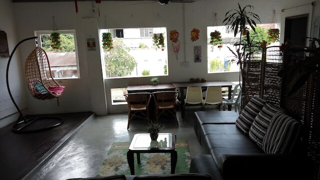 リバー ワン  レジデンス - ホステル