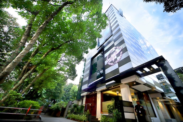 サウザン プラザ