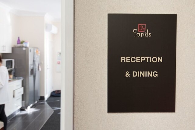 リリー サンズ イン