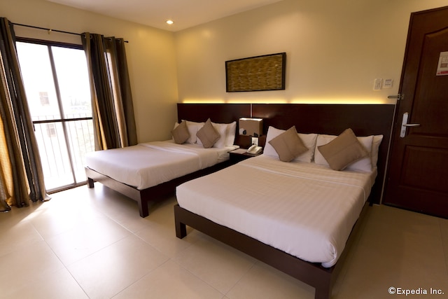 アルバ ウノ ホテル