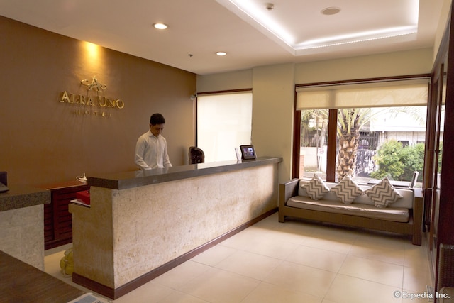 アルバ ウノ ホテル