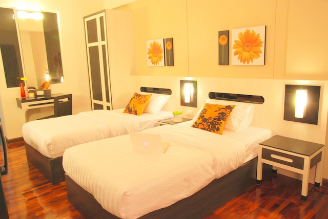 ジ イン サラデン