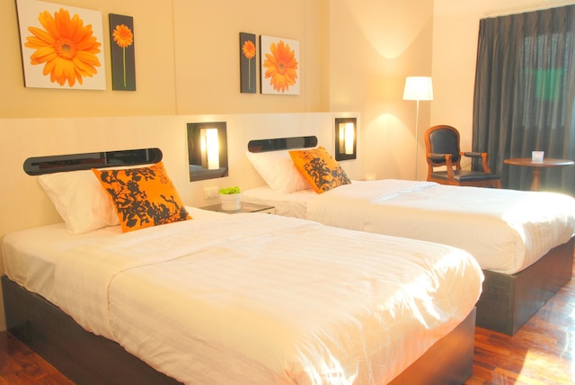 ジ イン サラデン