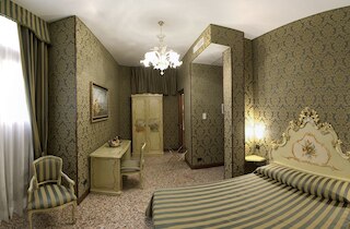 ホテル アル マルカントン