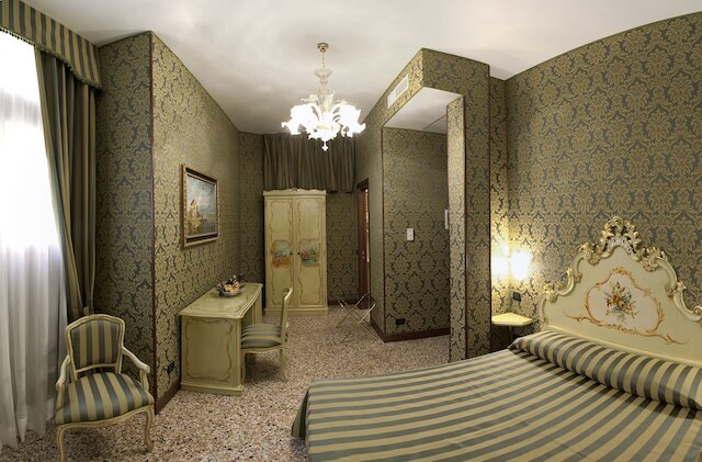 ホテル アル マルカントン