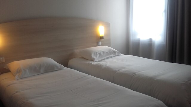 ブリット ホテル ラ ロシェル ペリニー