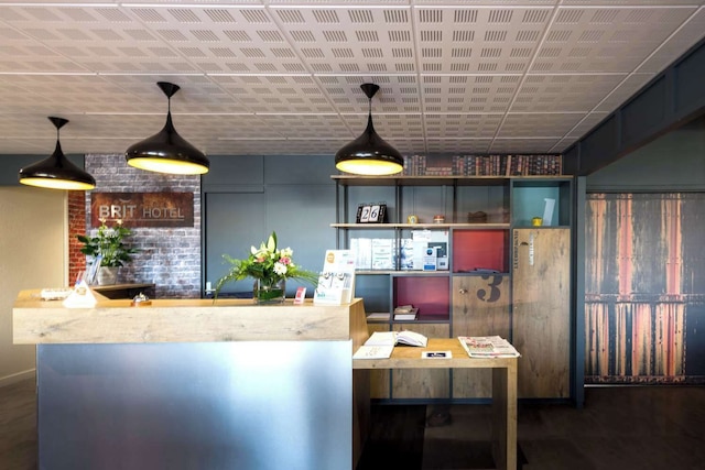 ブリット ホテル ラ ロシェル ペリニー