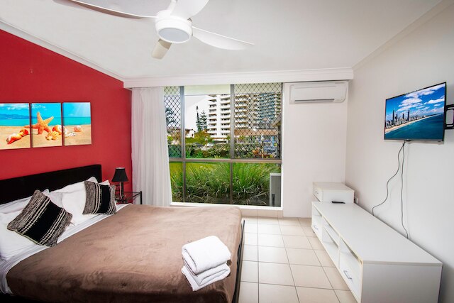 シークレスト ビーチフロント ホリデイ アパートメンツ