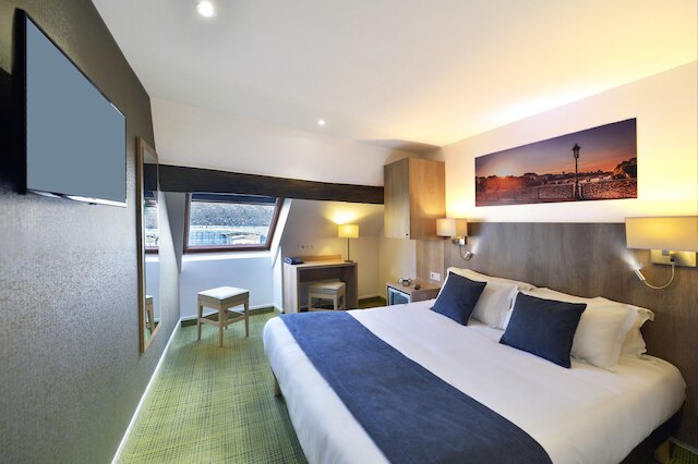 ホテル ウージェニ