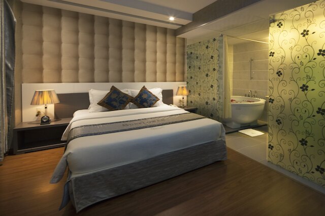 サンフラワー ラグジュアリー ホテル