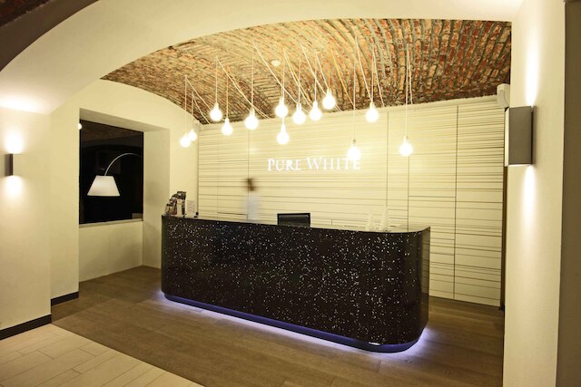 ピュア ホワイト