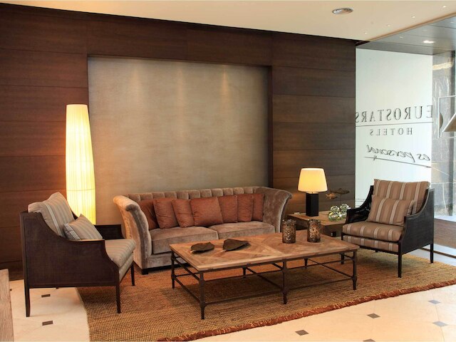 ホテル ユーロスターズ パティオス デ コルドバ