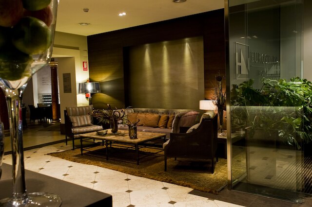 ホテル ユーロスターズ パティオス デ コルドバ