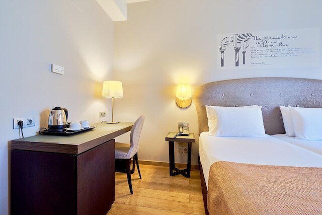 ホテル ユーロスターズ パティオス デ コルドバ