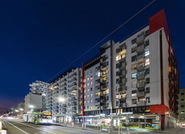 アロー オン スワンストン