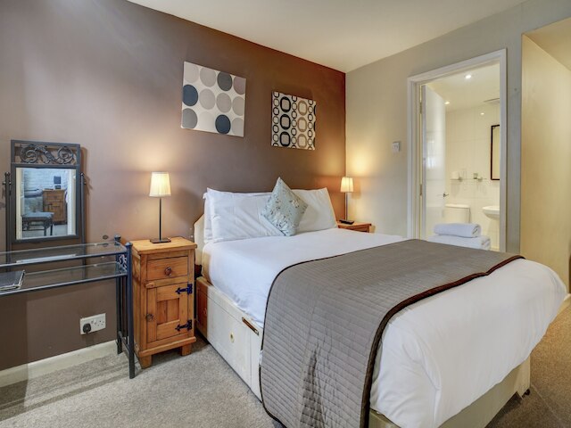 ザ ジョージ & ドラゴン イン