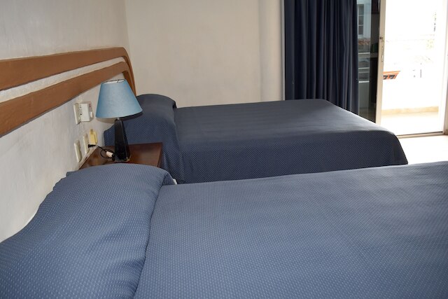 ホテル プラザ アルメンドロス、イスラ ムヘレス