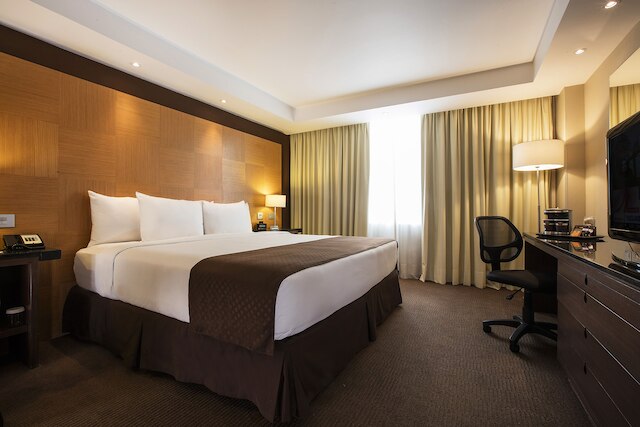 クリスタル アーバン アエロプエルト シウダー デ メキシコ