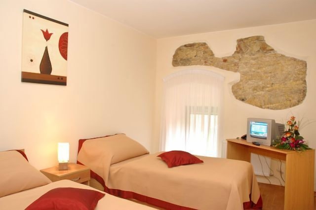 ホテル スターリー ピヴォヴァル