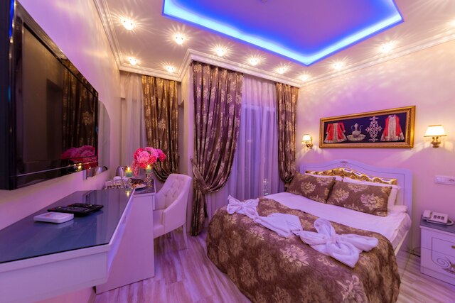 チャーム ホテル