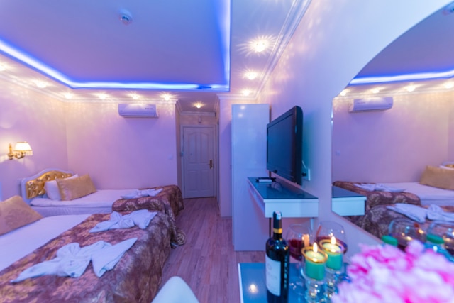 チャーム ホテル