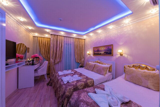 チャーム ホテル