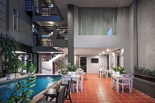 キング グランド ブティック ホテル