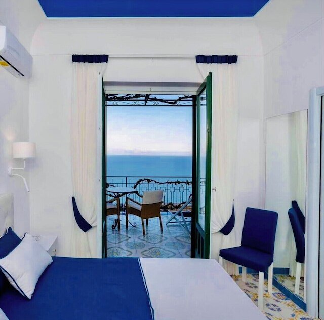 ロカンダ コスタ デ アマルフィ