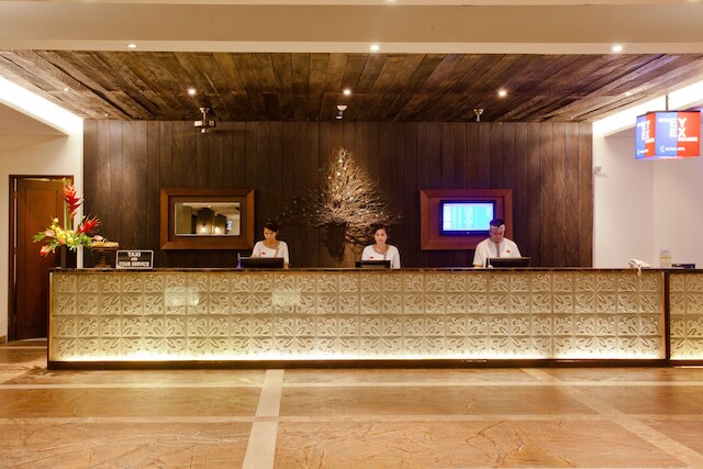 サン アイランド ホテル & スパ クタ