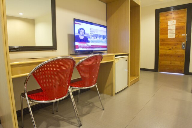 ニコルス エアポート ホテル