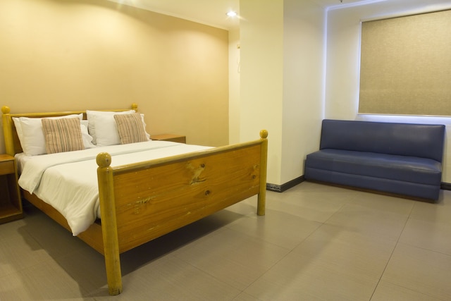 ニコルス エアポート ホテル