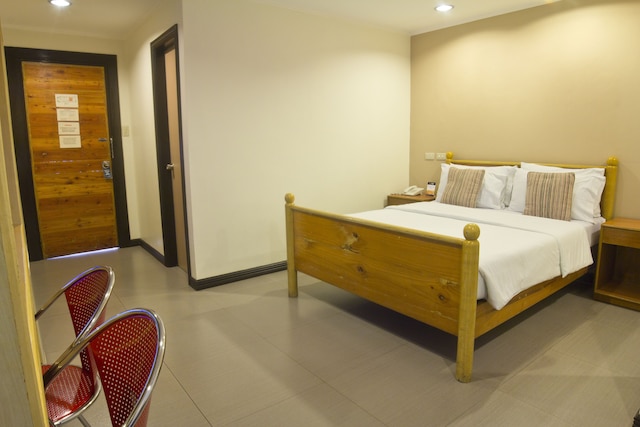 ニコルス エアポート ホテル