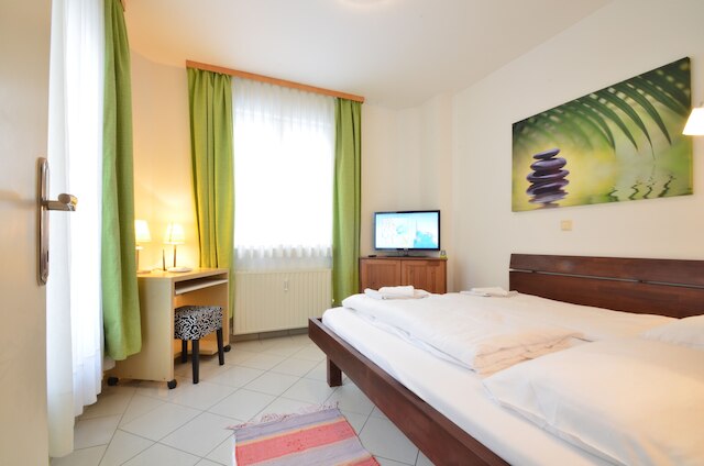 アヨ ウィーン ガーデン - コンタクトレス チェックイン