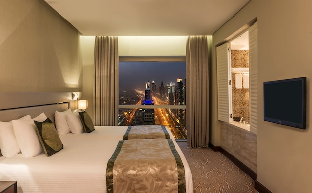 ザ タワー プラザ ホテル